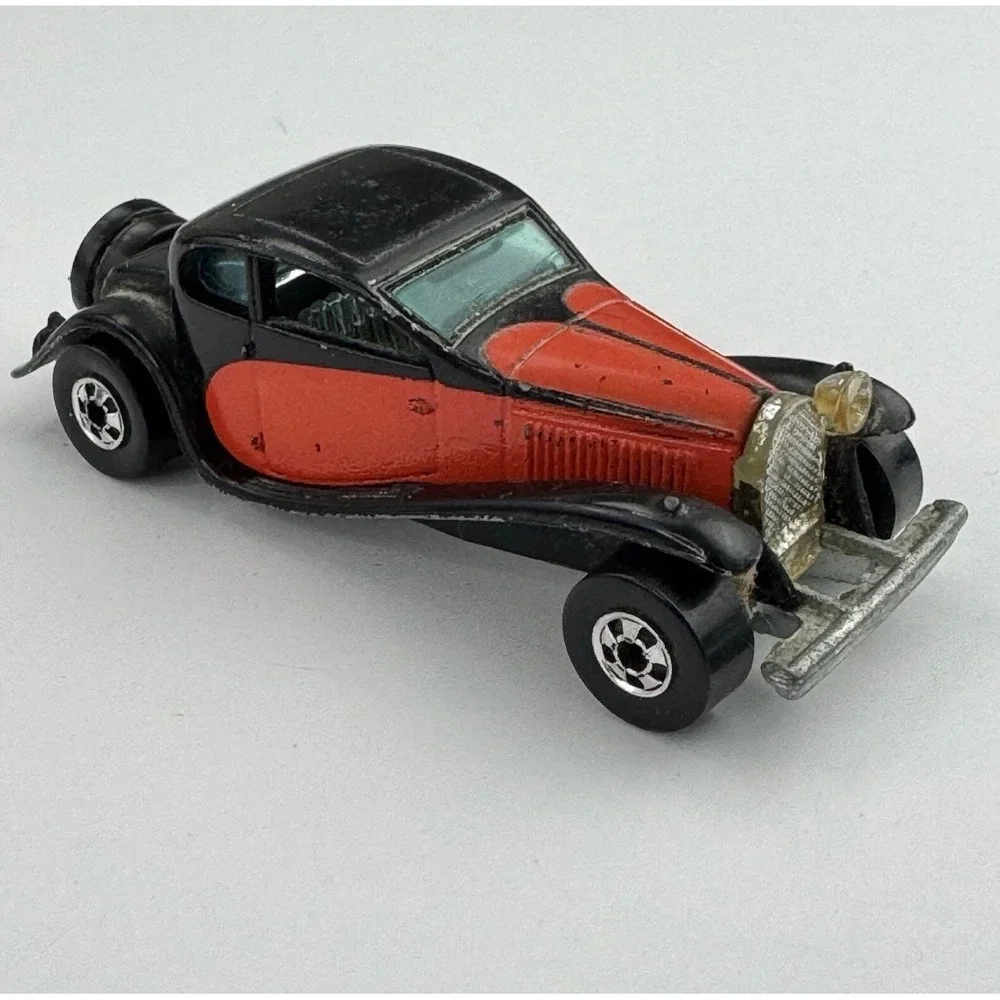 Hot Wheels 1980 81 37 Bugatti‎ Black Red Vintage Diecast Car Hong Kong BW Wheels